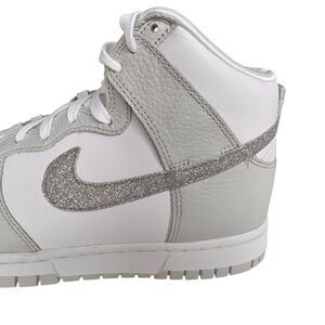 New Nike Dunk Highs, Women’s Size 8, Silver swoosh